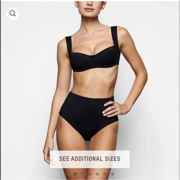 SKIMS Shaping Swim Unlined Underwire Bikini Top in Onyx size Small - Picture 3 of 15